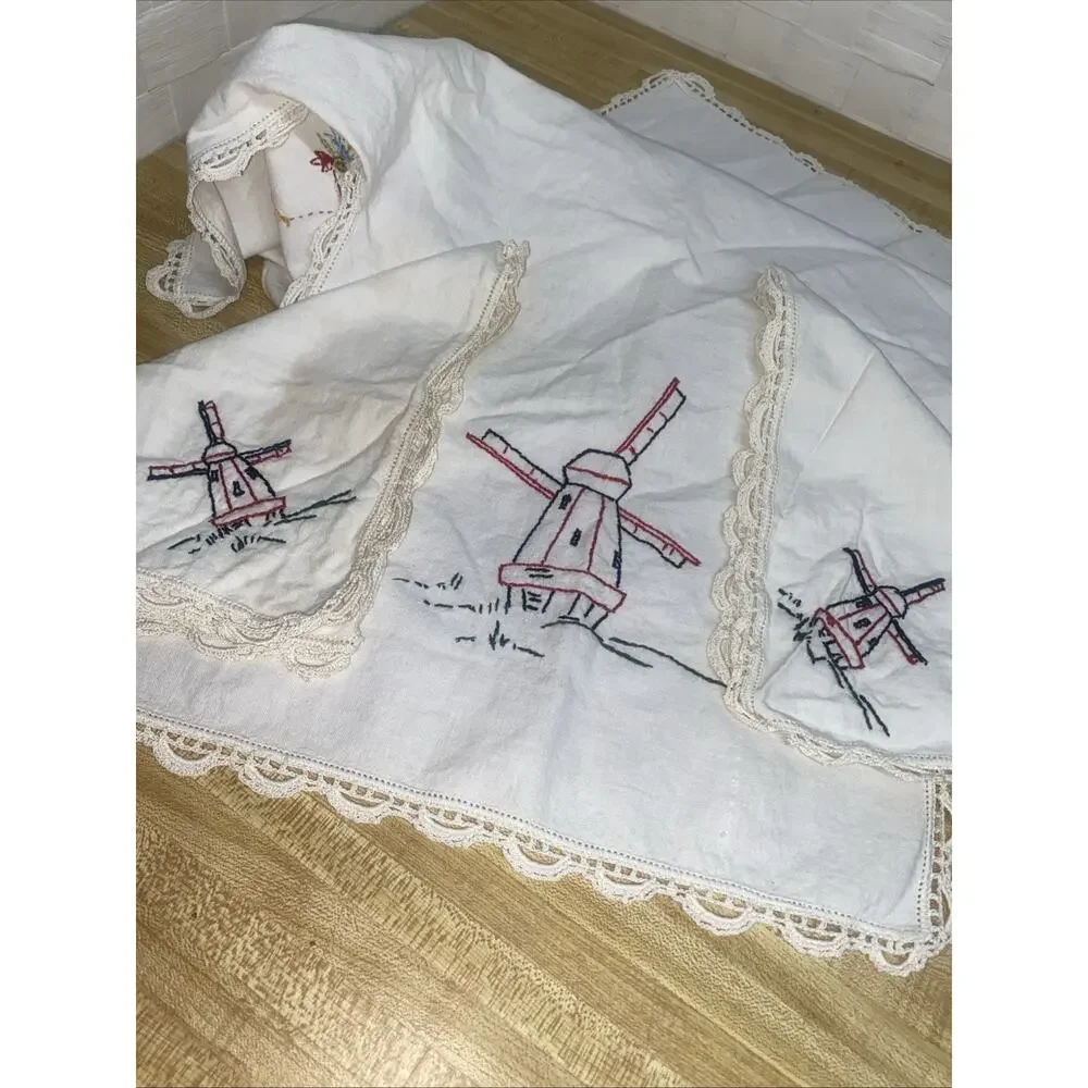 Set Of Hand Embroidered Tablecloth (1) & Napkins (4) Dutch Windmill Crochet Lace